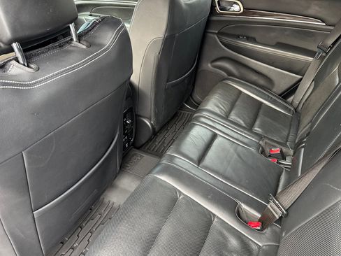 Used 2016 Jeep Grand Cherokee Overland image 27