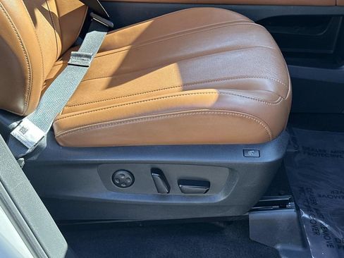 Used 2023 INFINITI QX60 Sensory image 39