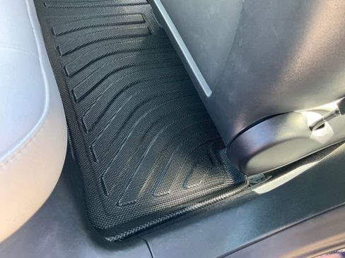 Used 2023 Tesla Model 3 Standard Range image 53