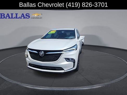 Used 2022 Buick Enclave Essence w/ Sport Touring Edition FWD image 3