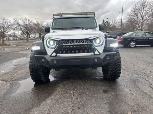 Used 2019 Jeep Wrangler Unlimited Sport S AWD/4WD image 15
