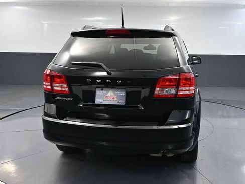 Used 2019 Dodge Journey SE FWD image 5