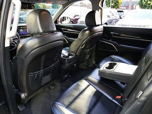 Used 2024 Kia Telluride LX FWD image 17