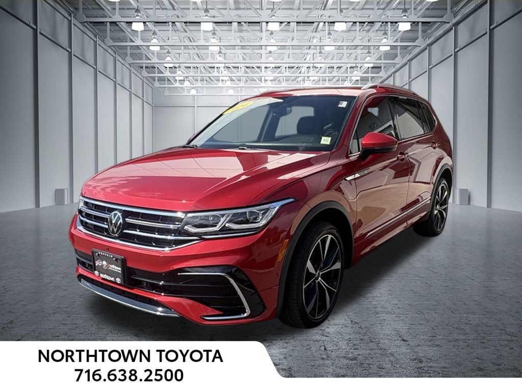 Used 2024 Volkswagen Tiguan SEL R-Line AWD/4WD image 1