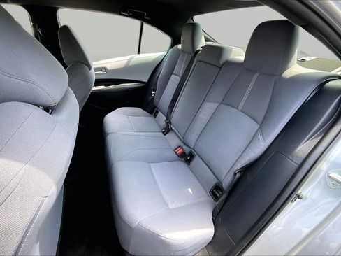 Used 2021 Toyota Corolla SE w/ Carpet Mat Package (TMS) FWD image 19