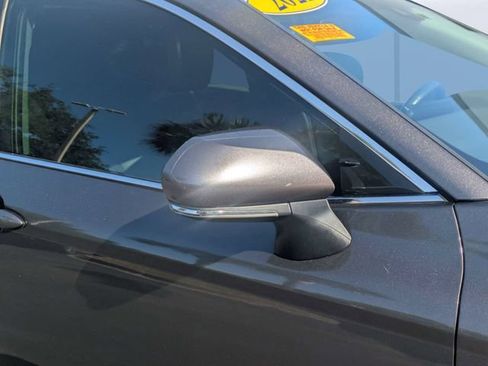 Used 2022 Toyota Camry XSE FWD image 10