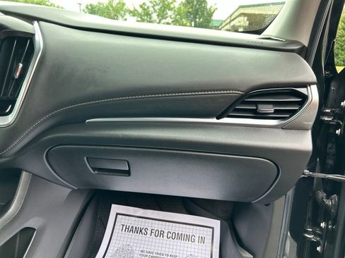 Used 2019 Chevrolet Traverse LT AWD/4WD image 42