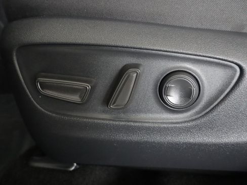 Used 2025 Toyota RAV4 XLE w/ Convenience Package AWD/4WD image 13