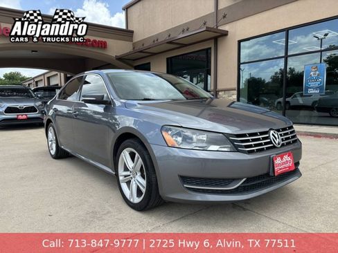 Used 2014 Volkswagen Passat TDI SE FWD image 1