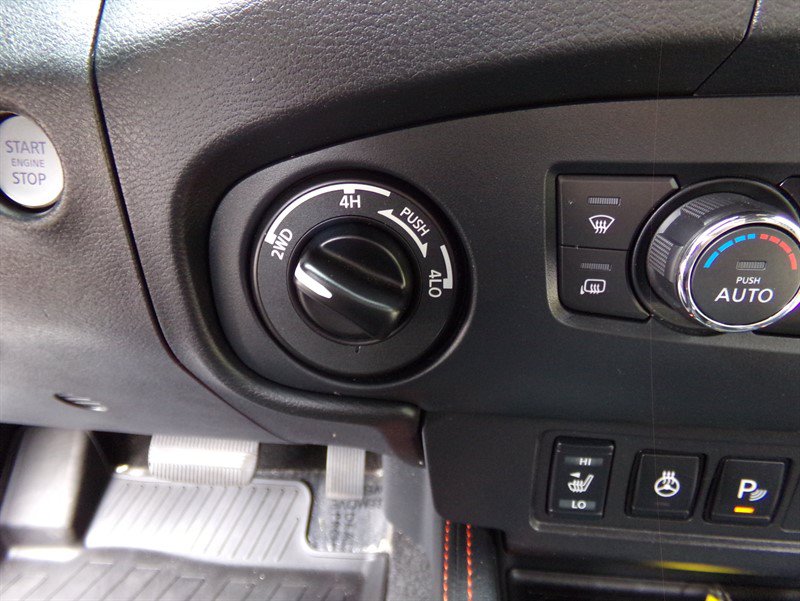 Used 2022 Nissan Frontier PRO-4X AWD/4WD image 33