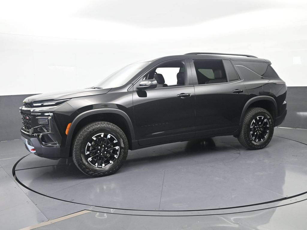 Used 2026 Chevrolet Traverse Z71 AWD/4WD image 2