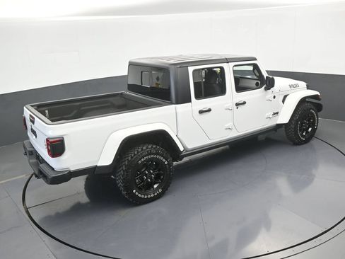 Used 2024 Jeep Gladiator Sport image 56