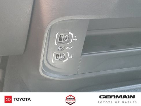 Used 2024 RAM 2500 Big Horn w/ Bed Utility Group AWD/4WD image 33