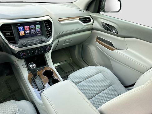 Used 2018 GMC Acadia SLE w/ Driver Alert Package I image 22