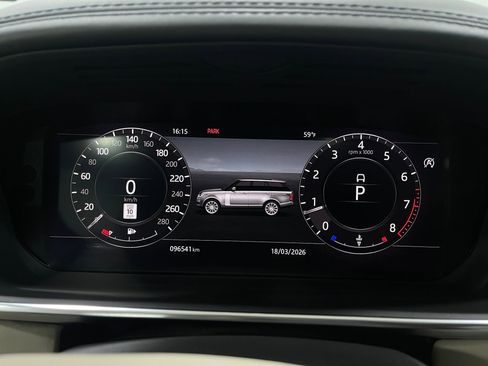 Used 2019 Land Rover Range Rover Autobiography image 23
