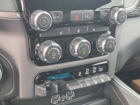 New 2026 RAM 1500 Big Horn w/ Night Edition AWD/4WD image 11