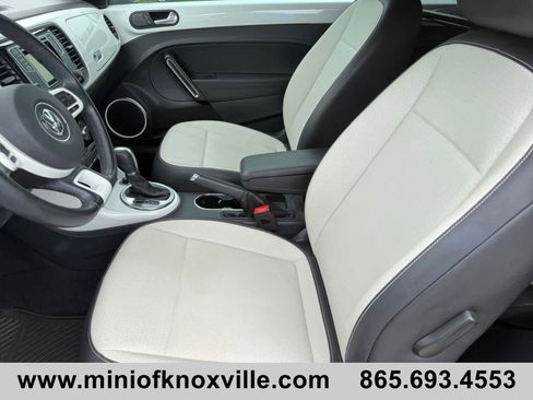 Used 2019 Volkswagen Beetle 2.0T S FWD image 19
