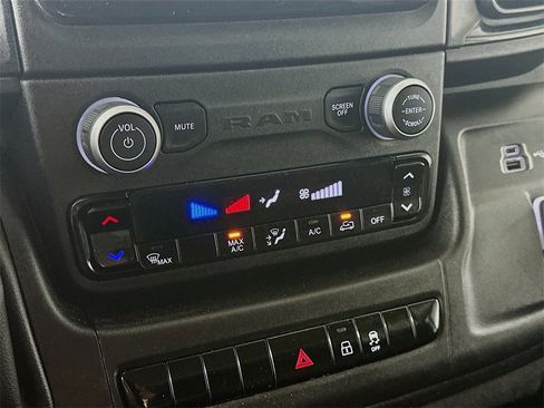 Used 2023 RAM ProMaster 2500 image 18