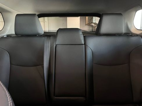 Used 2026 Toyota Corolla Cross XLE w/ Convenience Package FWD image 23