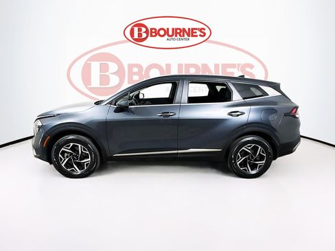 Used 2023 Kia Sportage LX AWD/4WD image 7