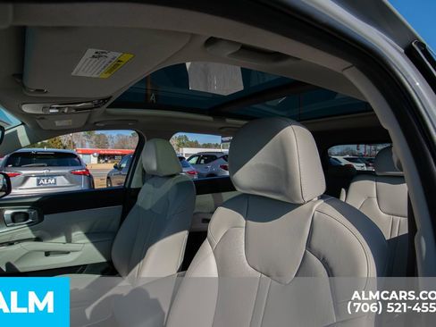 Used 2022 Kia Sorento SX image 9