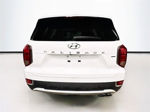 Used 2022 Hyundai Palisade SEL image 6