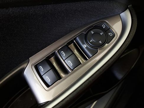 Used 2025 Chevrolet Malibu LT FWD image 25