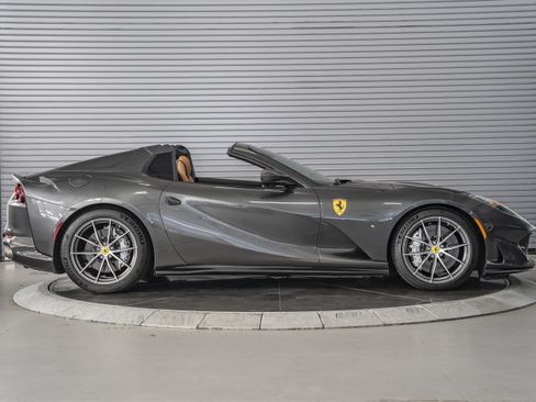 Used 2023 Ferrari 812 GTS RWD image 6