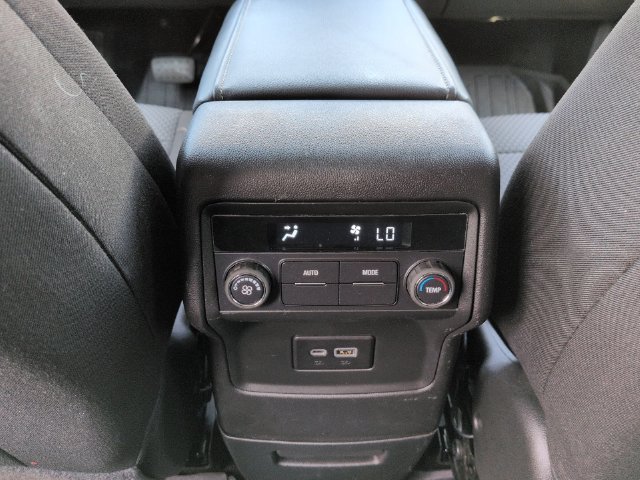 Used 2023 GMC Acadia SLE w/ Elevation Edition AWD/4WD image 23