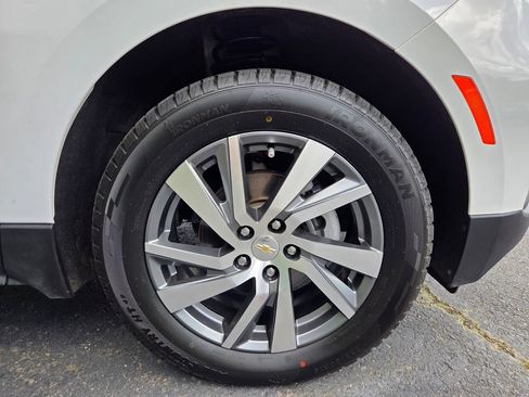 Used 2022 Chevrolet Equinox LT AWD/4WD image 23