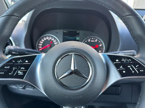 Used 2025 Mercedes-Benz Sprinter 2500 image 24