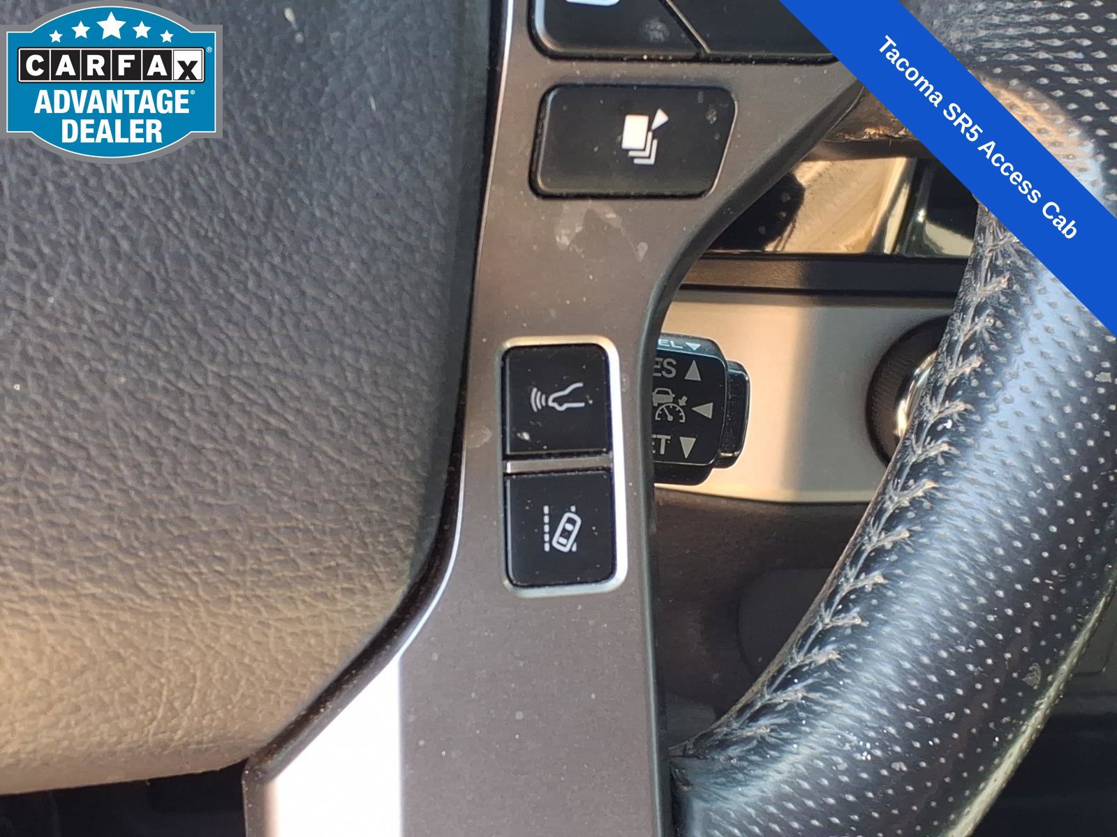 Used 2018 Toyota Tacoma SR5 w/ SR5 Appearance Package (SM) AWD/4WD image 20