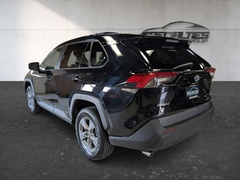 Used 2023 Toyota RAV4 LE AWD/4WD image 8