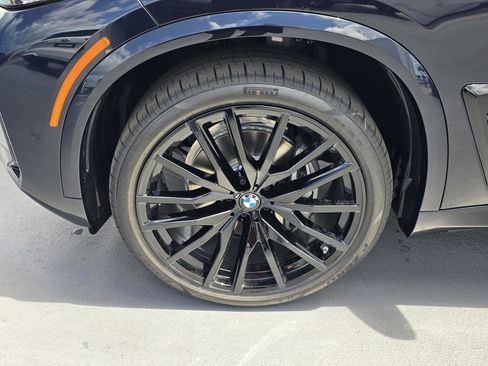 New 2026 BMW X5 xDrive40i w/ M Sport Package AWD/4WD image 7