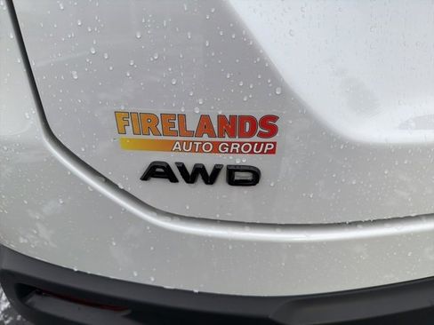 Used 2023 Honda Pilot Sport image 11