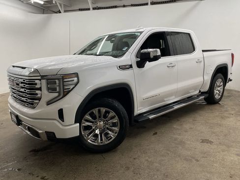 Used 2023 GMC Sierra 1500 Denali w/ Technology Package image 1
