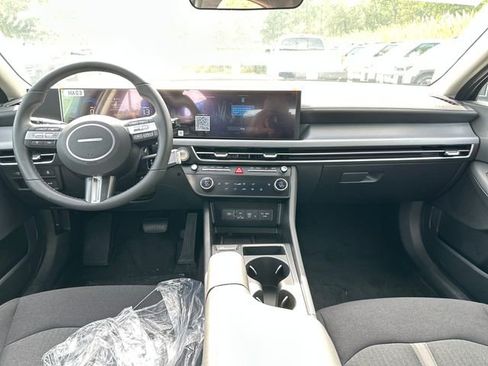 New 2025 Hyundai Sonata SEL image 12