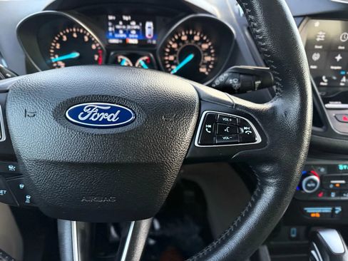 Used 2019 Ford Escape Titanium AWD/4WD image 31