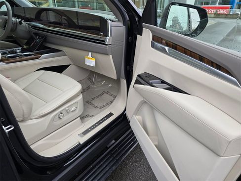 New 2026 Cadillac Escalade Platinum Sport image 12