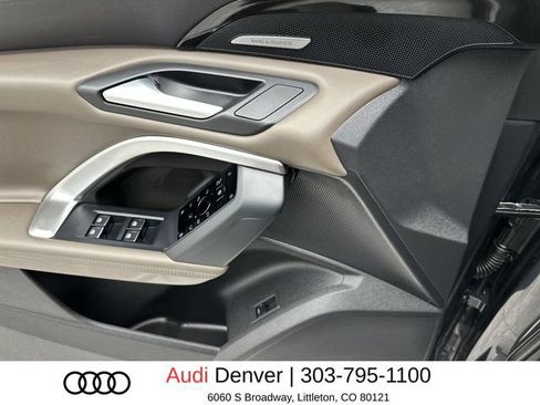Used 2025 Audi Q5 Premium w/ Premium Plus AWD/4WD image 13