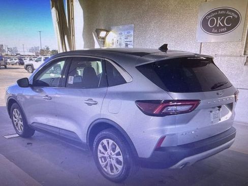 Used 2023 Ford Escape Active image 2