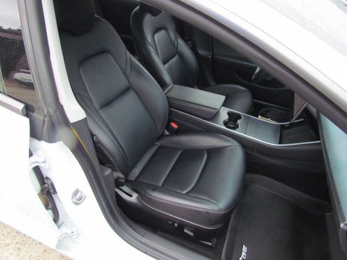 Used 2019 Tesla Model 3 Performance AWD/4WD image 18