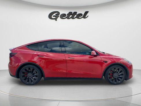 Used 2023 Tesla Model Y Performance AWD/4WD image 4