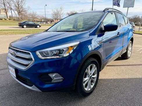 Used 2019 Ford Escape SEL image 4