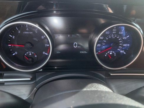 Used 2022 Kia Carnival SX image 15