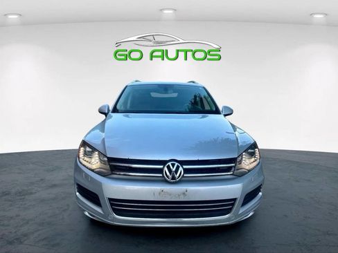 Used 2012 Volkswagen Touareg VR6 image 8