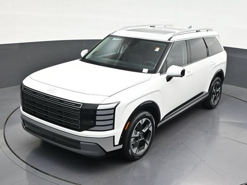 Used 2026 Hyundai Palisade Limited FWD image 16