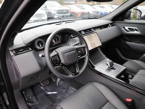 Certified 2026 Land Rover Range Rover Velar Dynamic SE AWD/4WD image 16