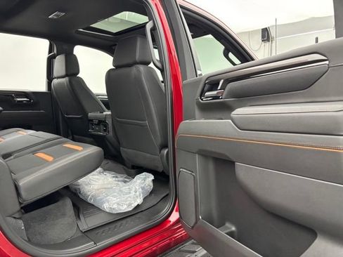 New 2026 GMC Sierra 2500 AT4 w/ AT4 Premium Plus Package AWD/4WD image 38