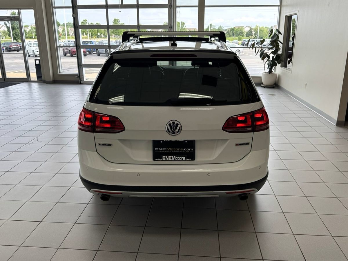 Used 2017 Volkswagen Golf Alltrack SE AWD/4WD image 59